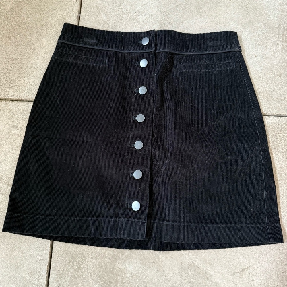 Aritzia Wilfred Free corduroy snap front skirt black 8